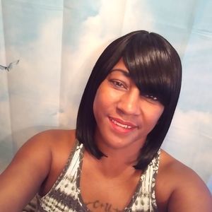 Meet your Posher, Linda